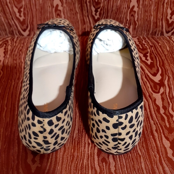 AFEETSING LEOPARD LOAFERS/FLATS BALLET ROUND TOE WITH BLACK BOW WOMEN'S SIZE 9 - Picture 3 of 12